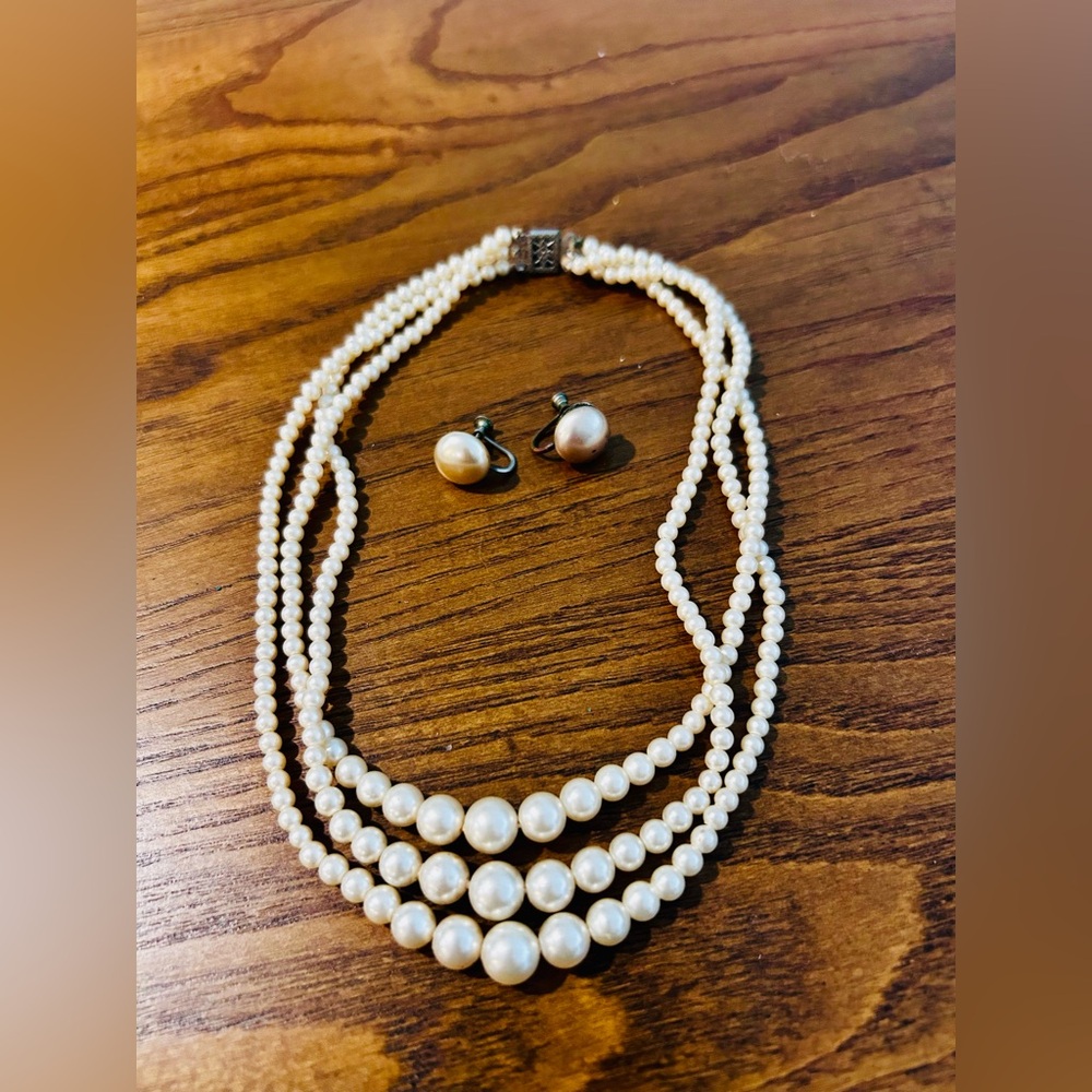Vintage necklace and earrings